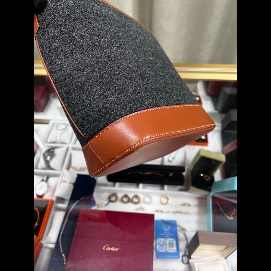 Celine bucket-21