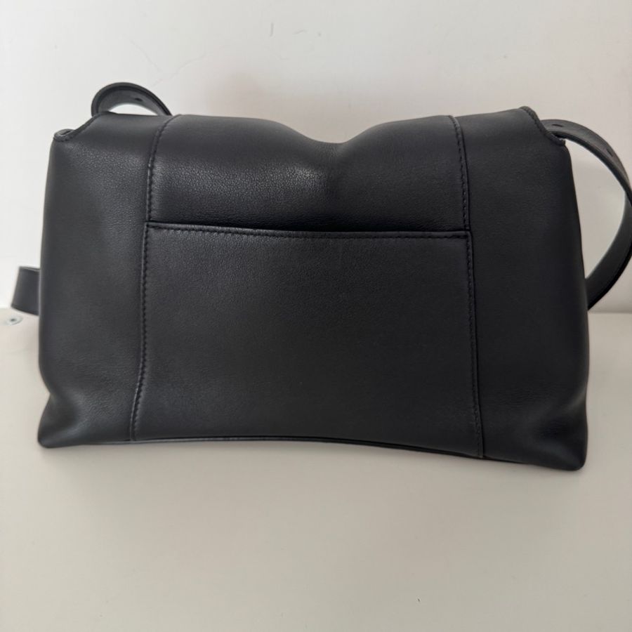 Balenciaga巴黎世家 Downtown 做舊金標光滑 小牛皮 單肩斜挎包 黑色-1
