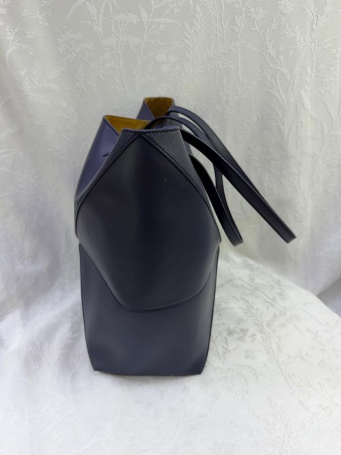 Loewe 的藍色亮面小牛皮 Puzzle Fold 手袋-3