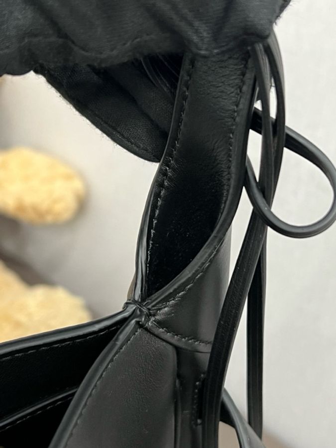 Balenciaga 巴黎世家 肩背包  黑金 28*28-14
