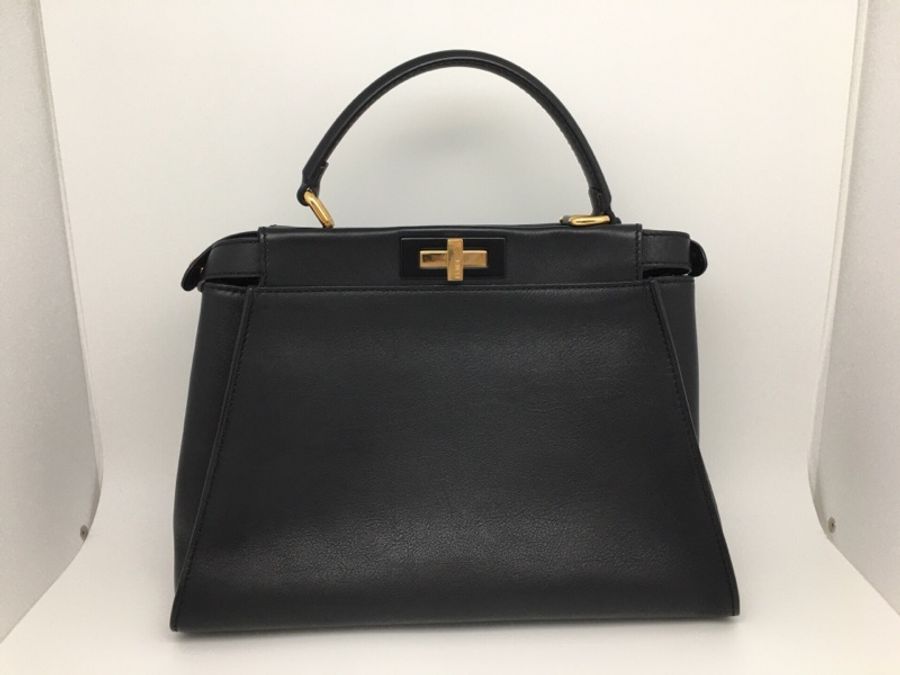 芬迪/Fendi  peekaboo中號 黑色光面牛皮金扣 手提單肩用兩包 33*25.5*10-2