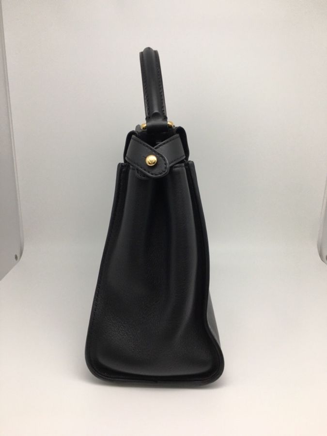 芬迪/Fendi  peekaboo中號 黑色光面牛皮金扣 手提單肩用兩包 33*25.5*10-4
