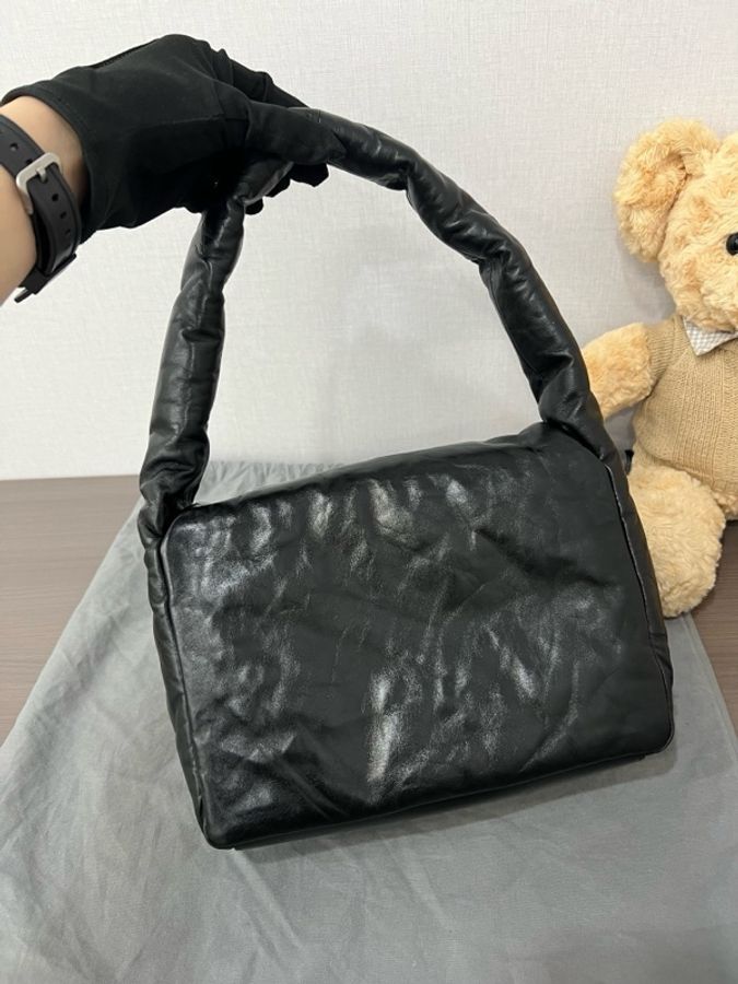 Balenciaga 巴黎世家 黑金Monaco雲朵腋下包 25*18-1