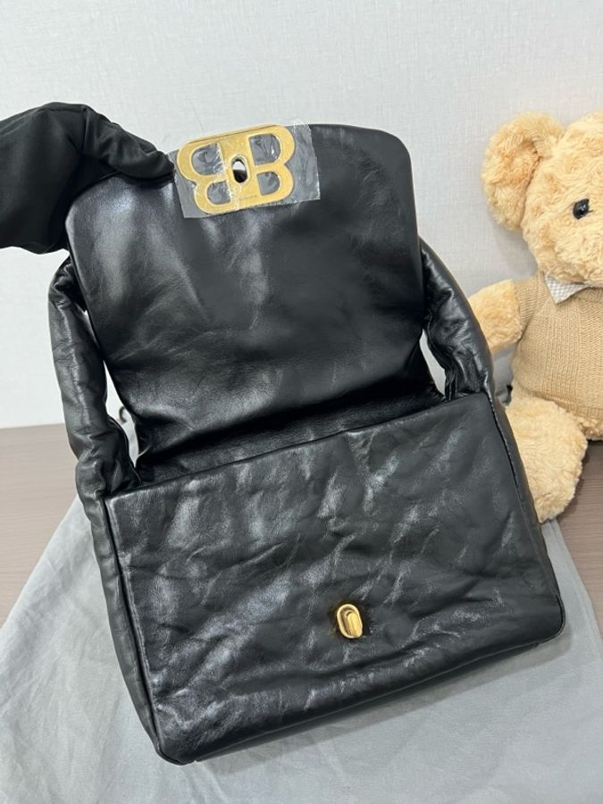 Balenciaga 巴黎世家 黑金Monaco雲朵腋下包 25*18-4