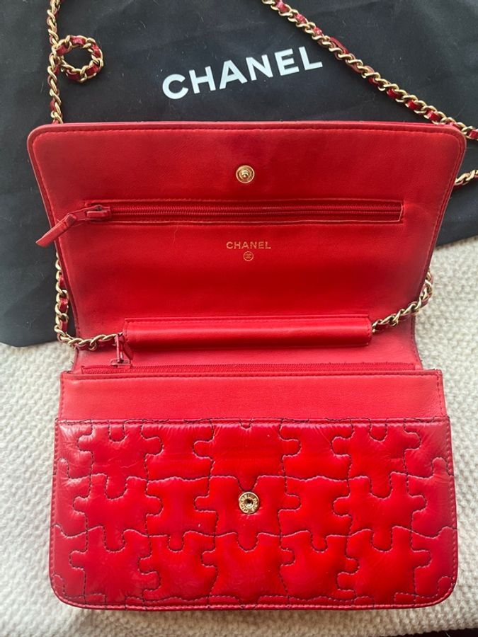 Chanel 香奈兒紅色漆皮WOC-2