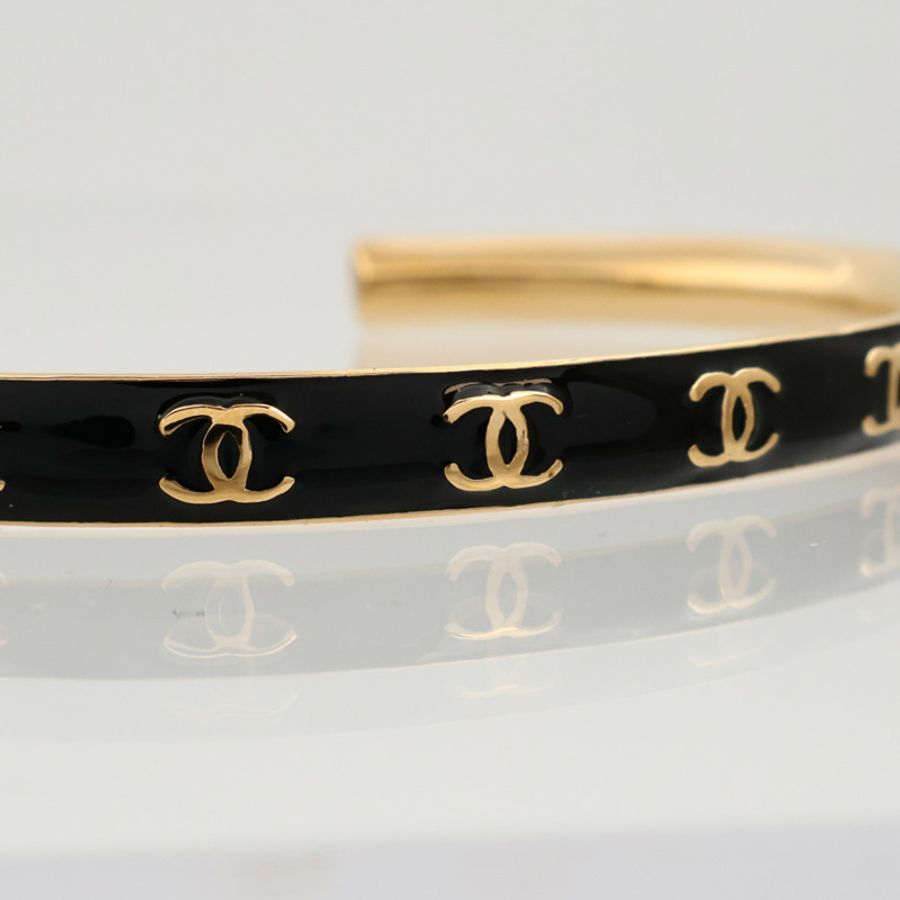 CHANEL 金屬/琺瑯CC Logo Cuff Bracelet手鐲-6