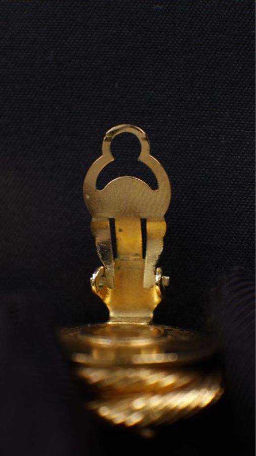 Chanel素金莱茵石珍珠耳夹-7