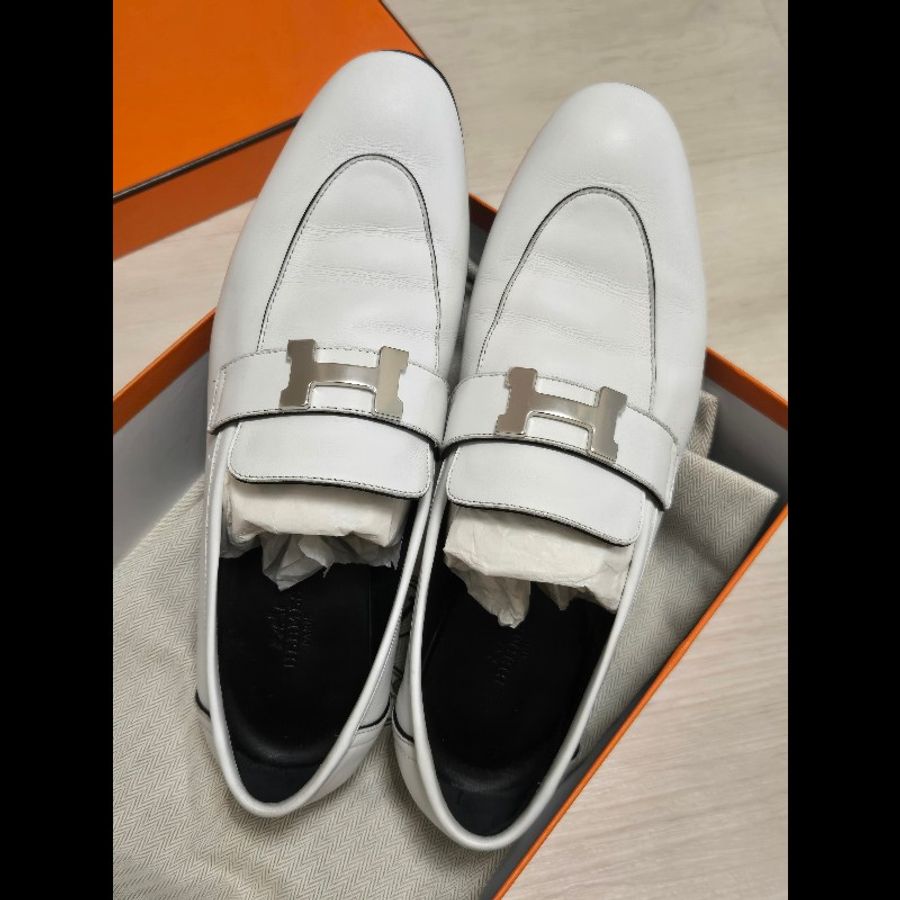 經典的不敗優雅 🤍 Hermès 愛馬仕 Paris 樂福鞋 H logo 銀釦 膠膜未撕-7