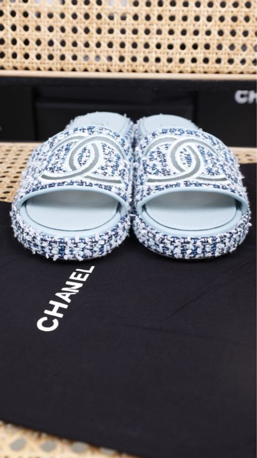 Chanel 20C蓝色粗花呢cc拖鞋-4