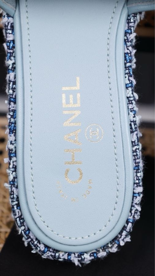 Chanel 20C蓝色粗花呢cc拖鞋-10