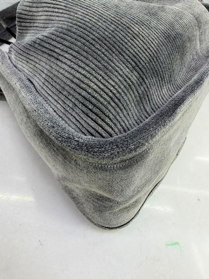 這款是由 Alexander Wang 設計的 Ryan Large 單肩包，-2