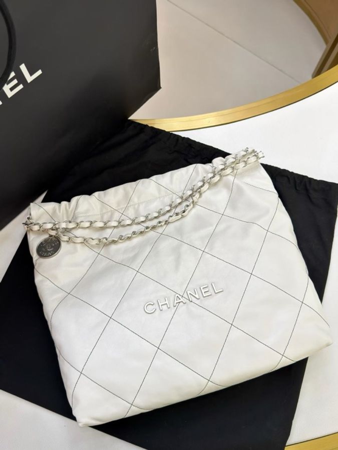 Chanel 22Bag 白銀 中號-6