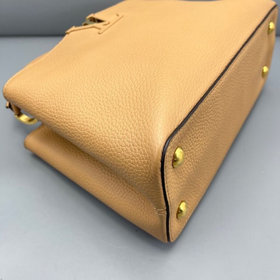 芯片款 路易威登/Louis Vuitton Capucines中號奶茶色 手提包-4