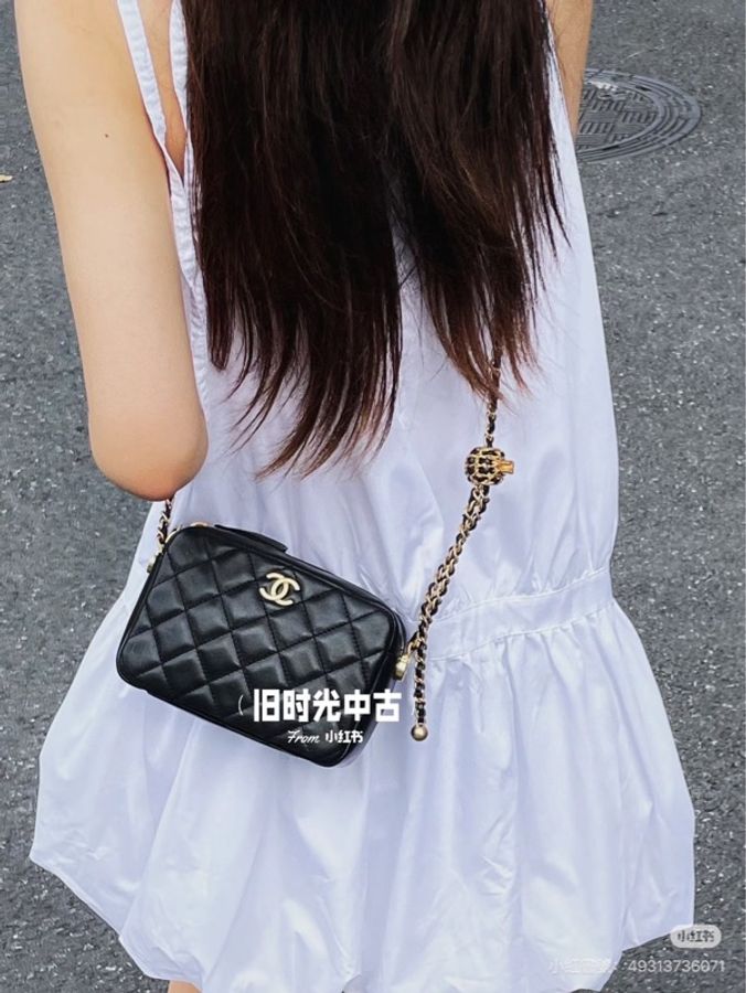 莉亞精品♡ Chanel AS3258 金扣核桃金球相機包 二手美包-1