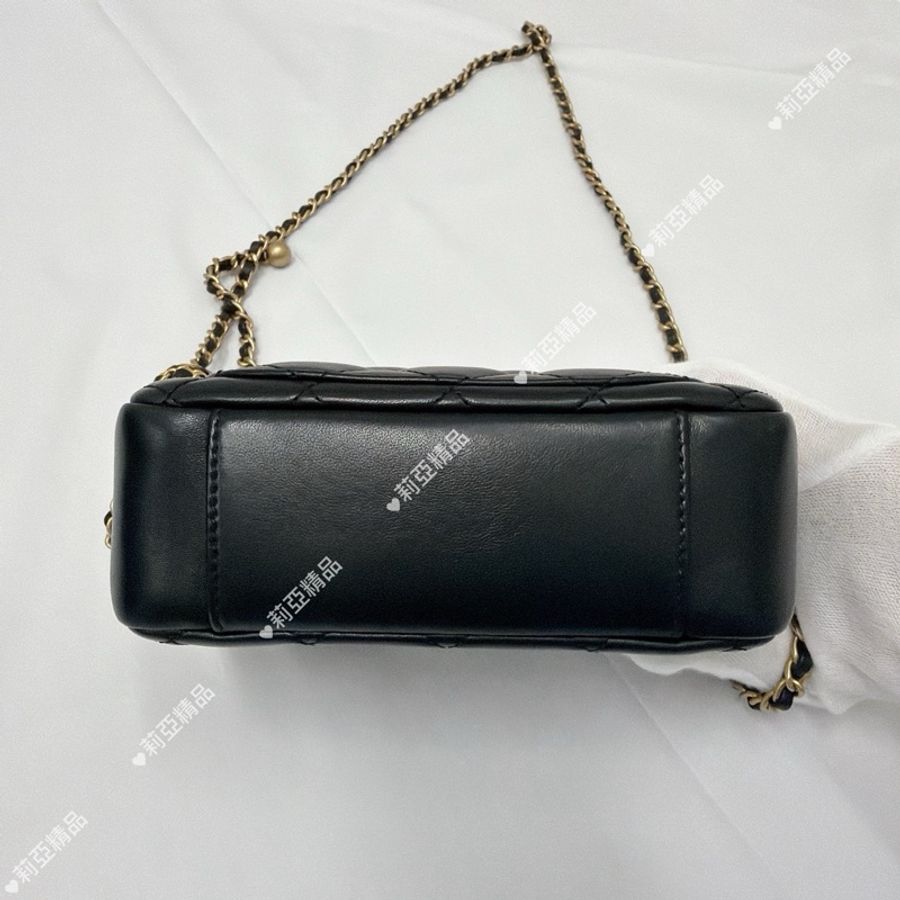 莉亞精品♡ Chanel AS3258 金扣核桃金球相機包 二手美包-4