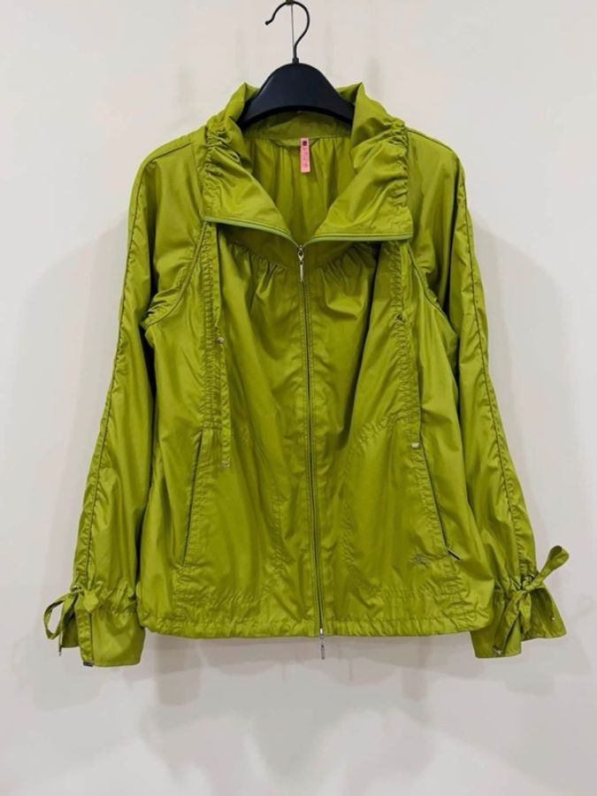 BURBERRY 倫敦 大翻領束口薄款戰馬外套-1