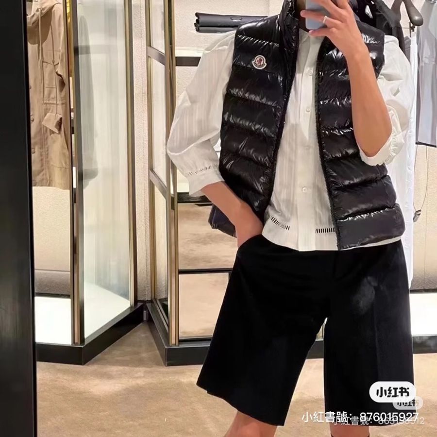 《仙闆名牌精品》MONCLER GUI GILET GUI VEST 黑色 輕羽絨 羽絨背心 防風背心-4