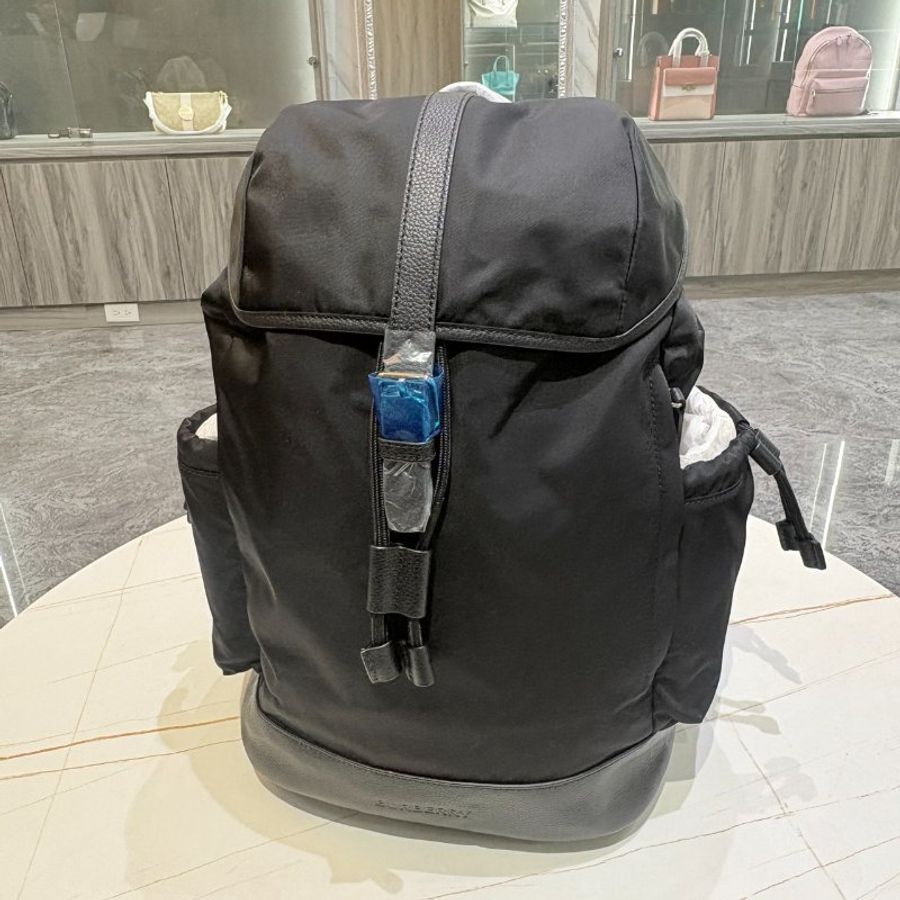 Burberry Watson 黑色尼龍拼接皮革雙肩後背包-0