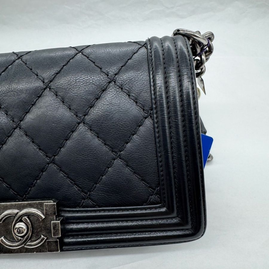 Chanel • 經典黑銀牛皮Le Boy 25 中號 🈶保卡-6