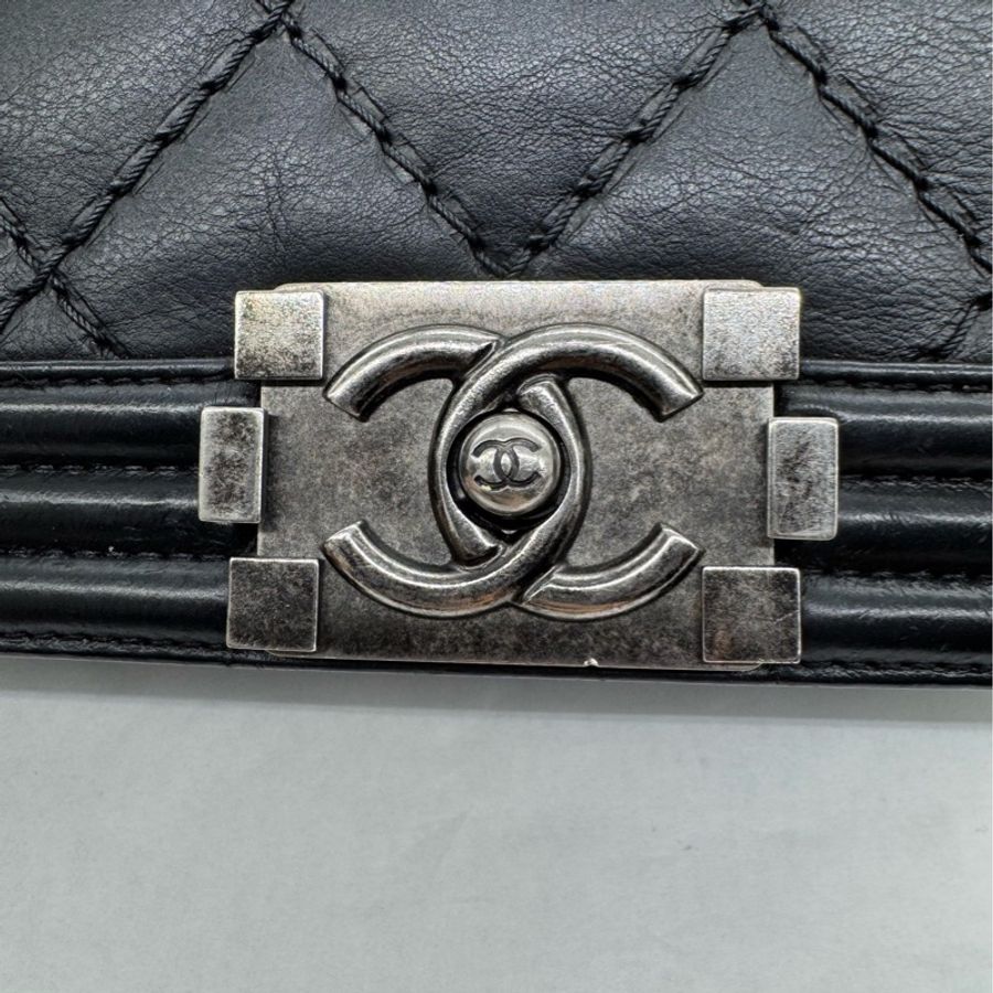 Chanel • 經典黑銀牛皮Le Boy 25 中號 🈶保卡-12