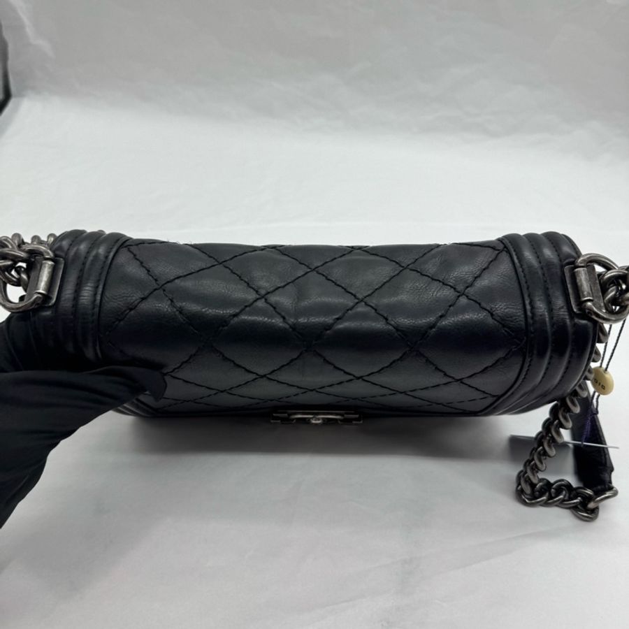Chanel • 經典黑銀牛皮Le Boy 25 中號 🈶保卡-15