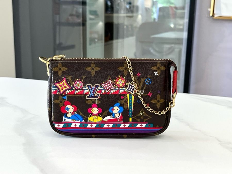 98新❤️LV 路易威登Louis Vuitton 聖誕限量小麻將 超可愛的塗鴉印花-1