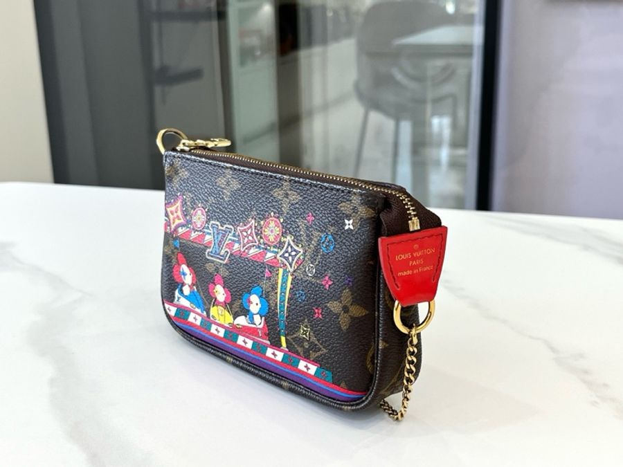 98新❤️LV 路易威登Louis Vuitton 聖誕限量小麻將 超可愛的塗鴉印花-3