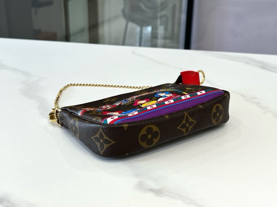 98新❤️LV 路易威登Louis Vuitton 聖誕限量小麻將 超可愛的塗鴉印花-5