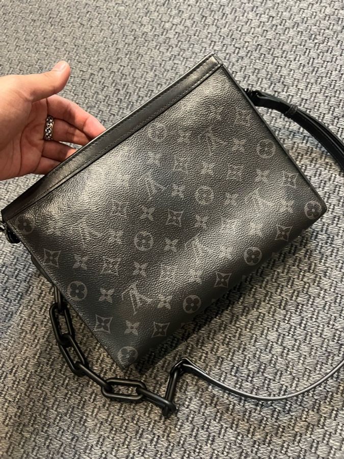 LV黑武士手拿包，經典黑色老花Monogram Eclipse系列，優質塗層帆布+皮革飾邊，低調奢華耐用✨-5