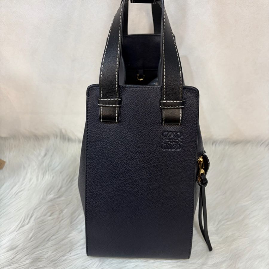 LOEWE A583S35X29 Hammock bag午夜藍皮革金釦吊床包｜ 肩背包 吊床包-3