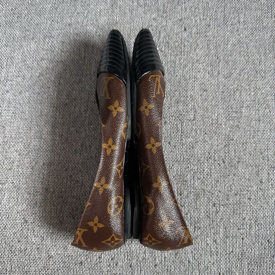 Louis Vuitton/路易威登LV 經典老花帆布拼接漆皮褶皺鞋頭尖頭平底單鞋  尺碼：37.5-4
