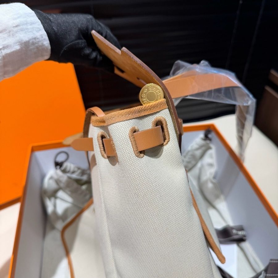 全配全新帶膜🧡#愛馬仕 #淺金棕拼米色帆布 #金扣herbag31-17