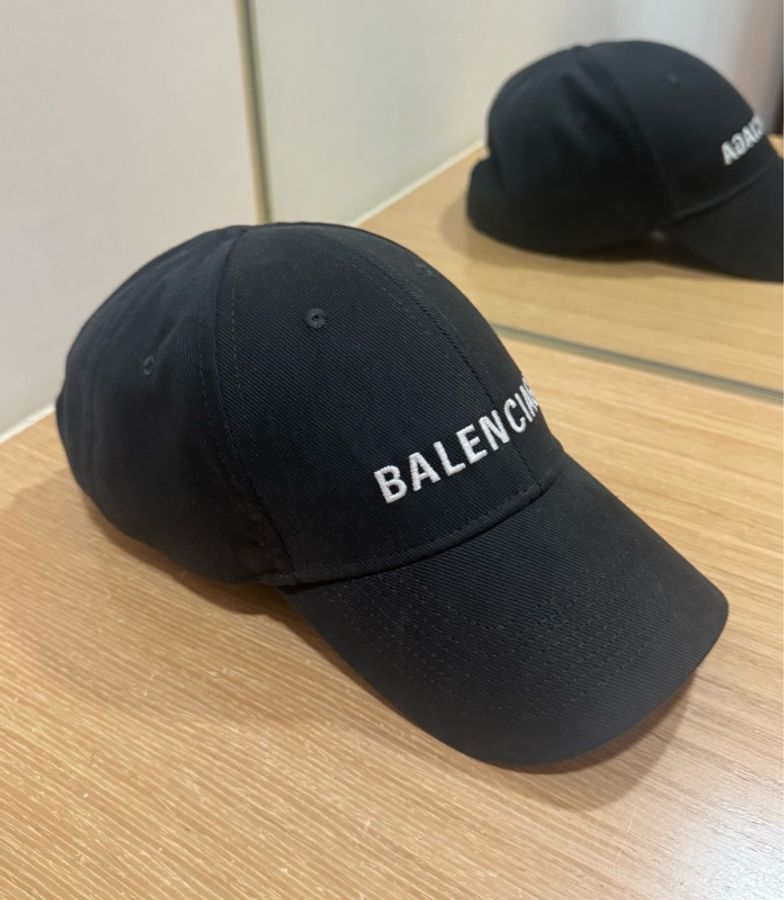 Balenciaga 巴黎世家經典款帽子-1