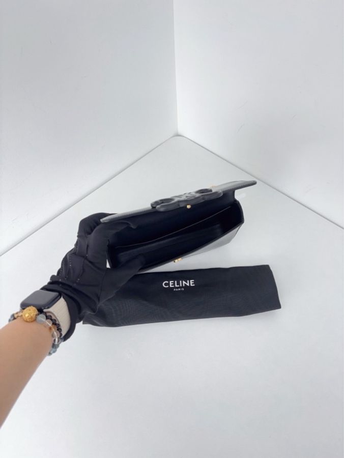 ✨Celine｜新款黑金浮雕凱旋門鏈條法棍包｜99新-6