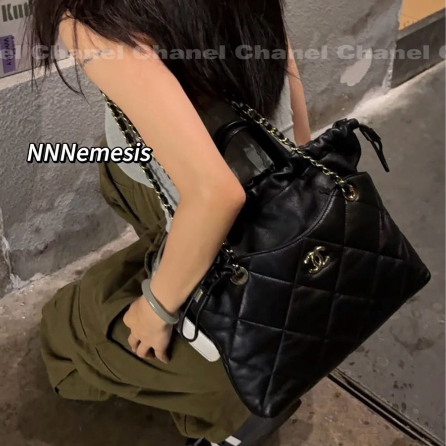 Chanel香奈兒🖤 抽繩福袋tote鏈條包💗 黑金軟糯大菱格 小號💕-1