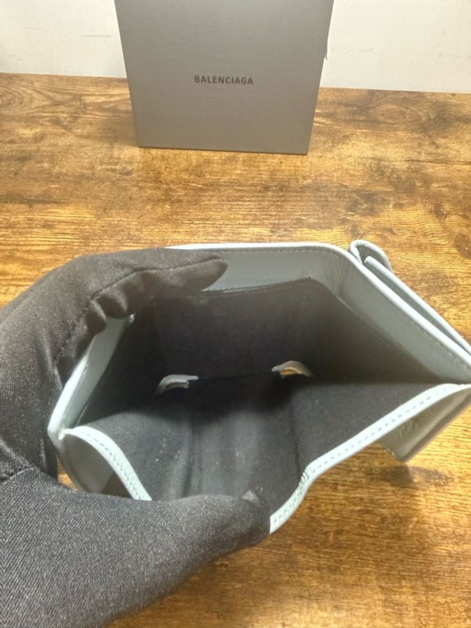 Balenciaga莫蘭迪色零錢包（帶紙鈔夾層，無卡槽）-12