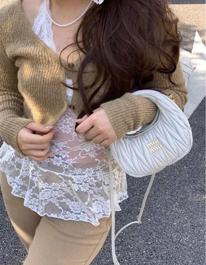 MIU MIU繆繆 Wander系列 淡藍色褶皺包 baby 藍 mini Hobo包 單肩包斜挎包手提包-9