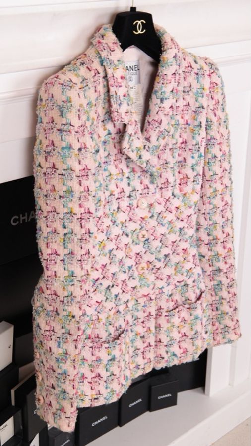 Chanel 95年芭比系列秀款粉彩色粗花呢立领外套半裙套装-21