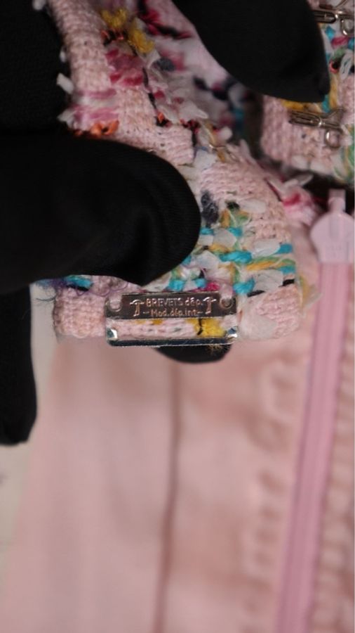 Chanel 95年芭比系列秀款粉彩色粗花呢立领外套半裙套装-29