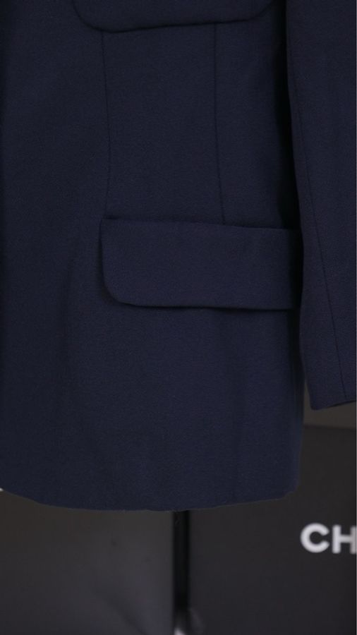 Chanel 92年黑金皮扣四口袋西装外套上衣-25