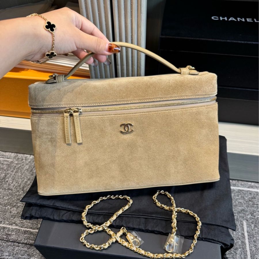 Chanel 香奈兒 26A駝色麂皮大號LP飯盒包 6月購入-1