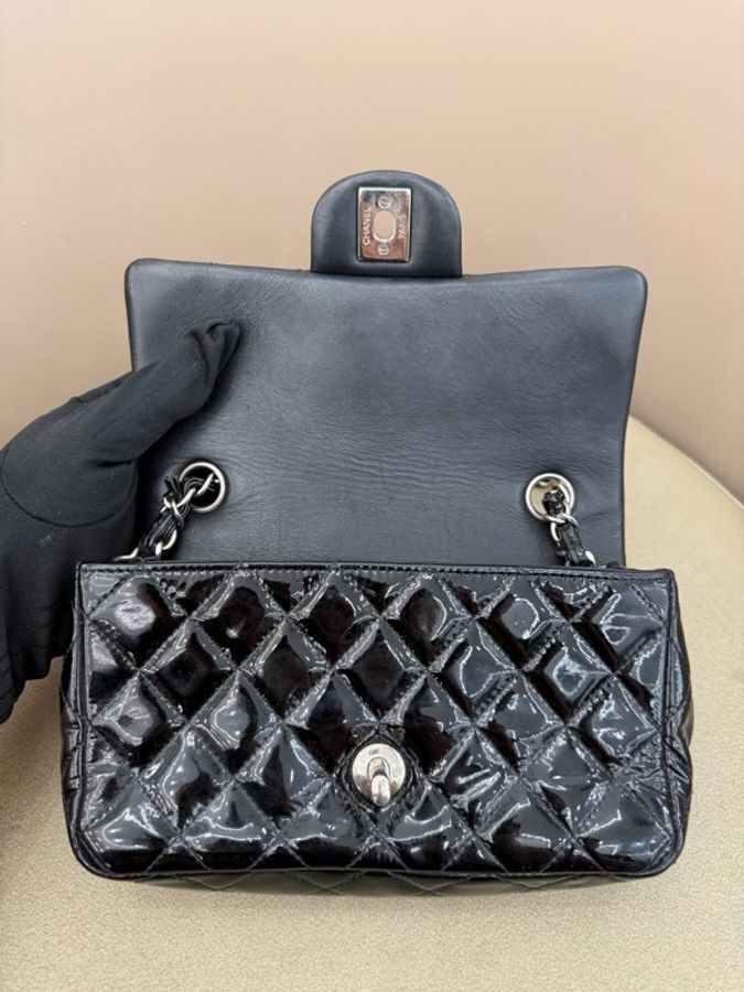 Chanel 香奈兒 黑銀漆皮CF大mini 19開-9