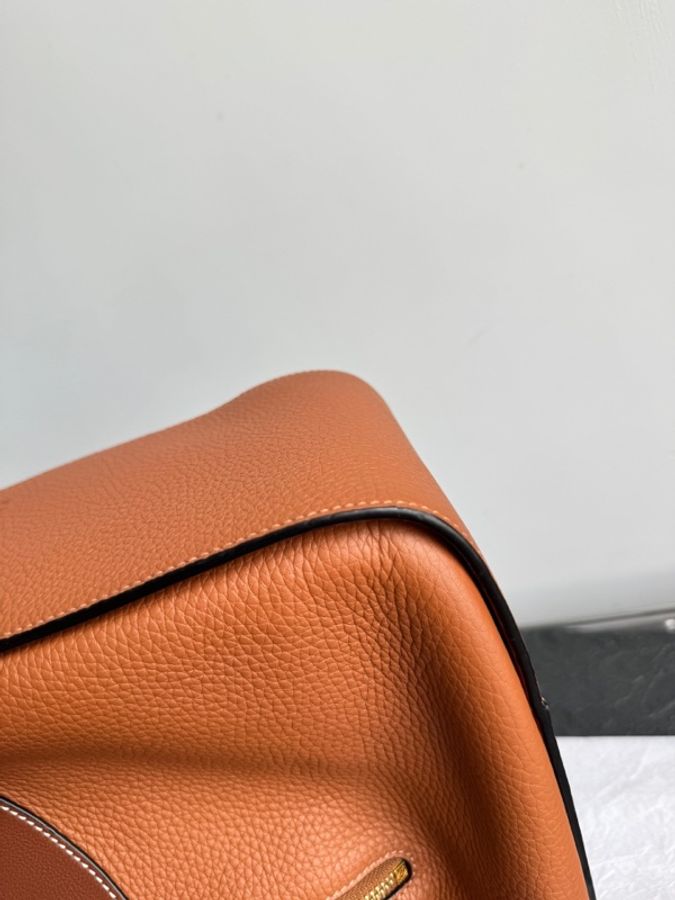 Loewe羅意威 Hammock小號吊床包,荔枝皮-9