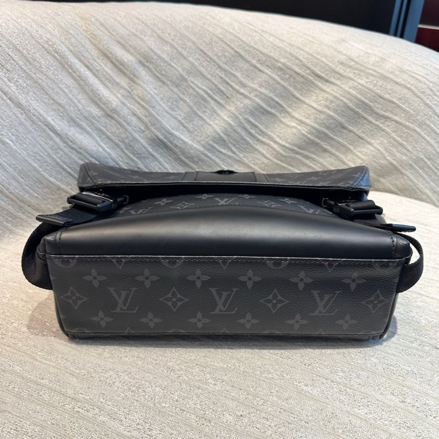 Louis Vuitton 路易威登 VOYAGER 系列 經典老花滿印 塗層帆布 郵差包單肩斜挎包-4