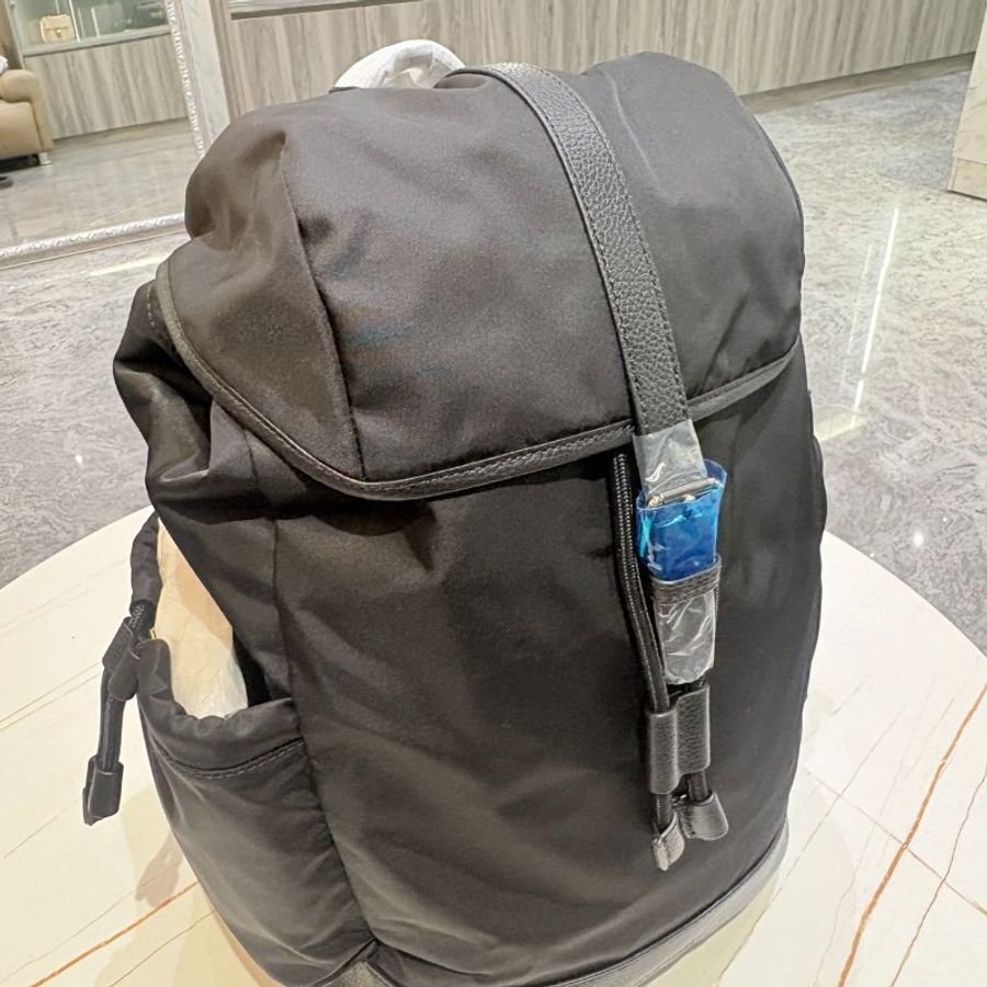 *SHIHNA名牌精品* Burberry Watson 黑色尼龍拼接皮革雙肩後背包-2