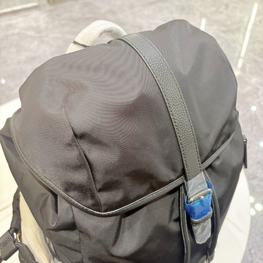 *SHIHNA名牌精品* Burberry Watson 黑色尼龍拼接皮革雙肩後背包-9