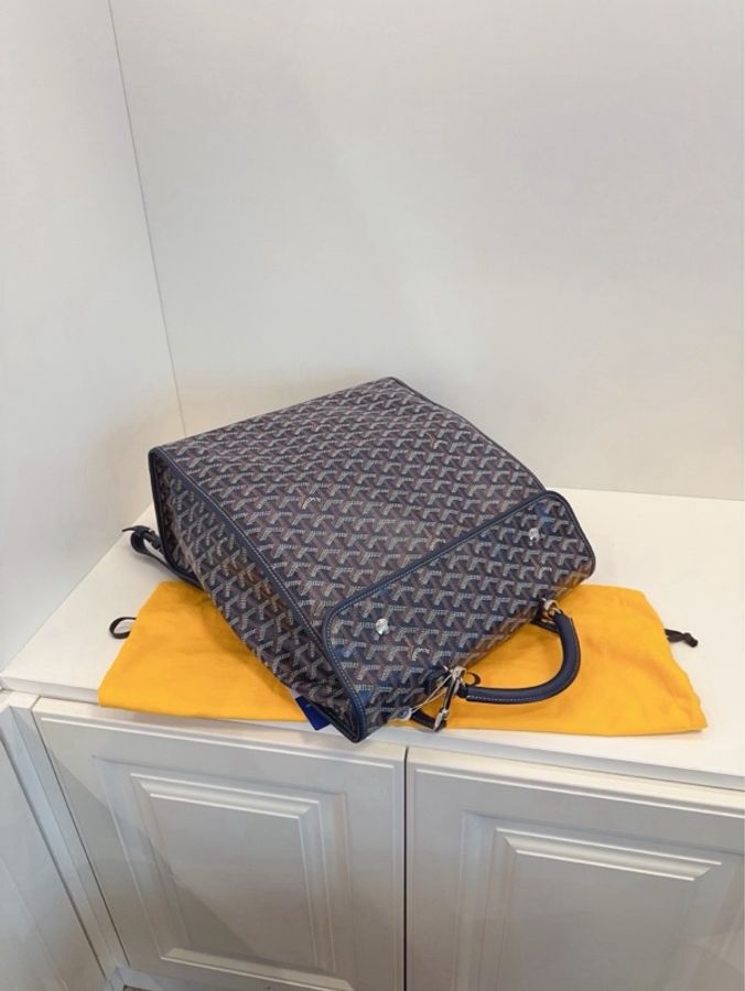 Goyard Saint Léger深藍色老花雙肩包 近全新-6