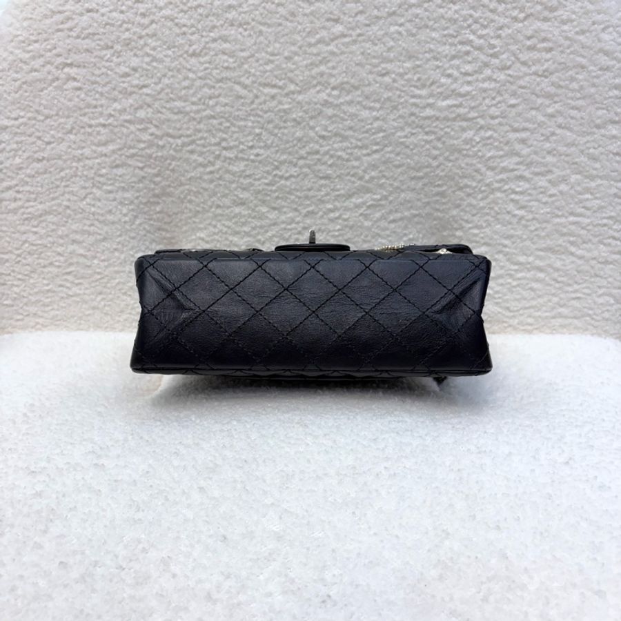 CHANEL包包黑銀揉製牛皮限量銀針徽章款2.55 24CM-4