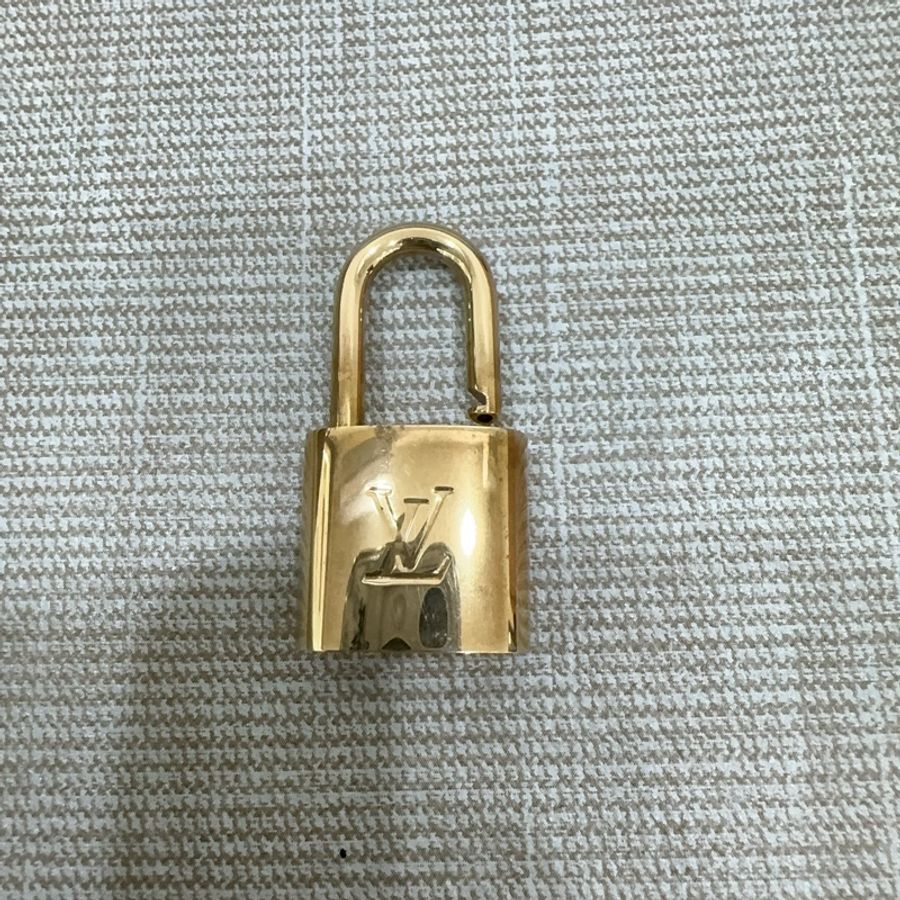JK國際二手精品✨LV Alma bb貝殼包 🈶台灣購證 專櫃$66000-24