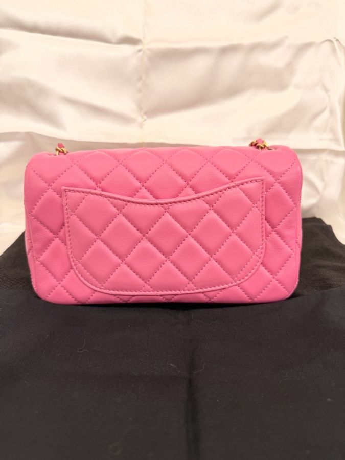 Chanel 芭比粉羊皮金球菱格紋mini20-10